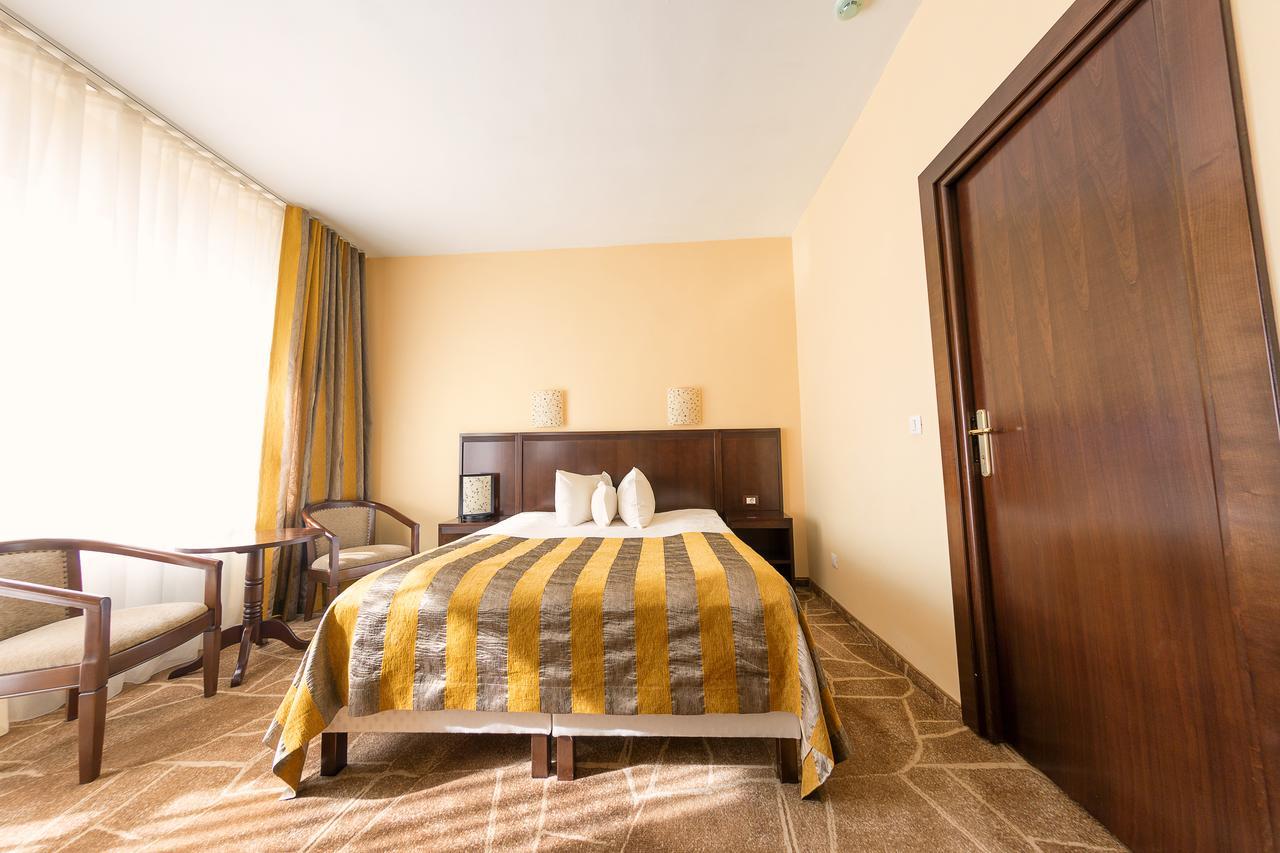 Hotel Parc Alba Iulia Exteriér fotografie