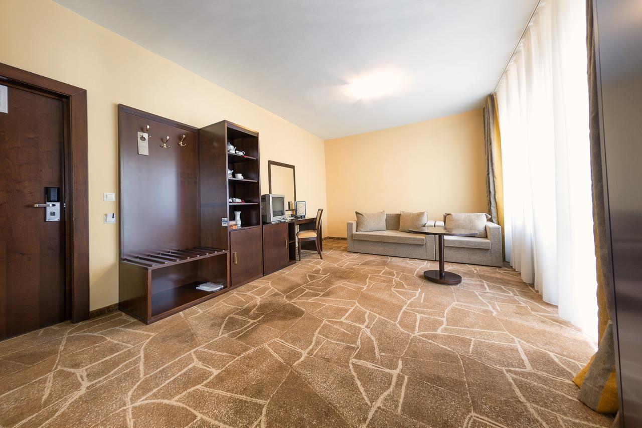 Hotel Parc Alba Iulia Exteriér fotografie