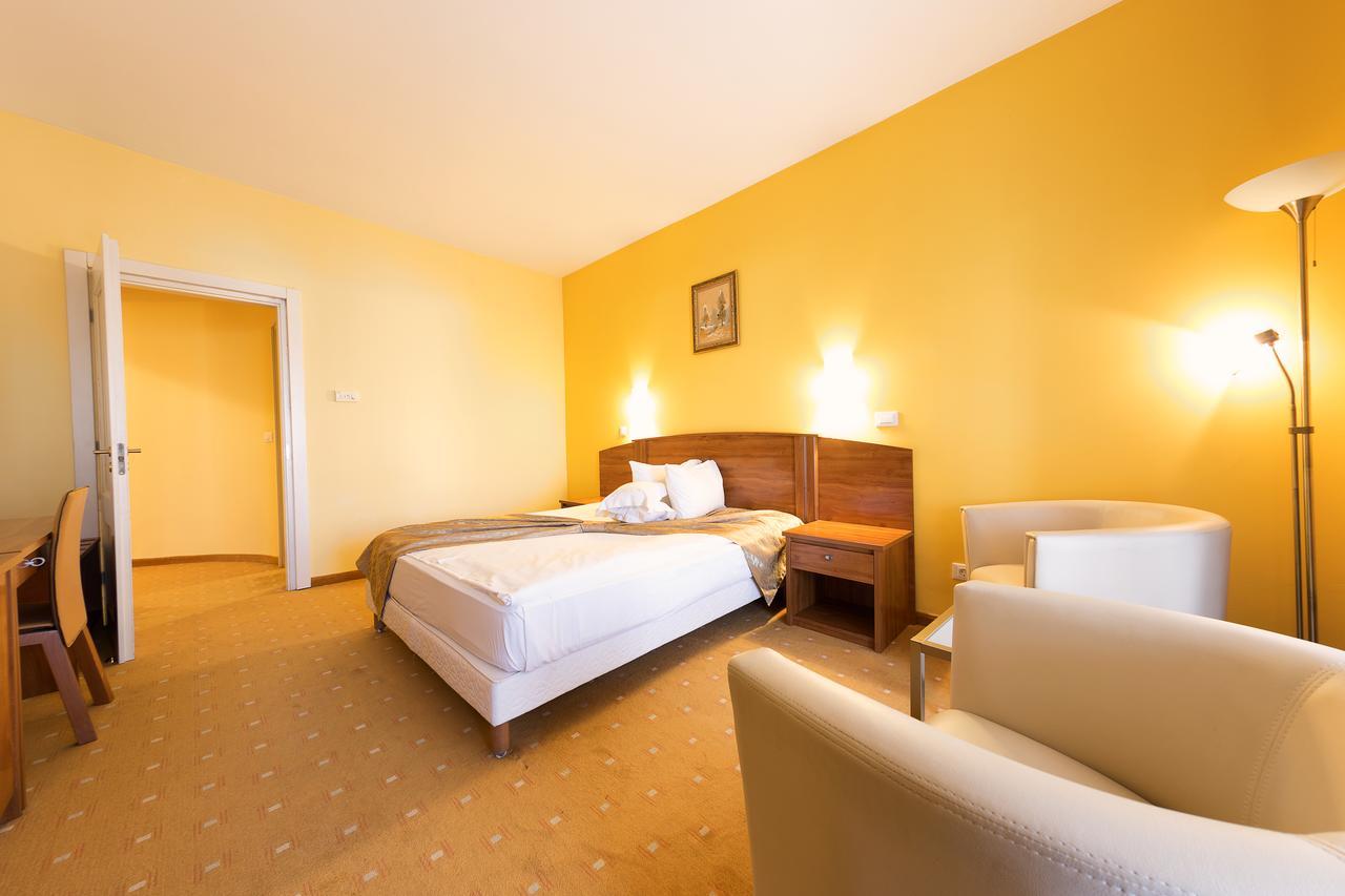 Hotel Parc Alba Iulia Exteriér fotografie